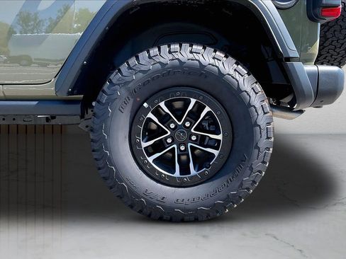 New 2026 Jeep Wrangler Unlimited Rubicon 392 w/ Quick Order Package 27X Moab AWD/4WD image 33