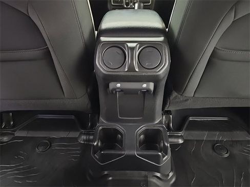 Used 2021 Jeep Wrangler Unlimited Willys image 27