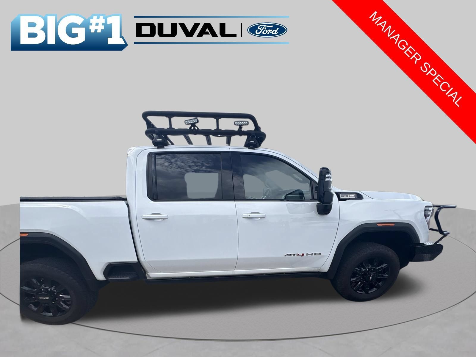 Used 2024 GMC Sierra 2500 AT4 w/ AT4 Premium Plus Package AWD/4WD image 4