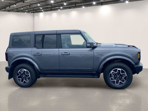 Used 2024 Ford Bronco Outer Banks AWD/4WD image 8