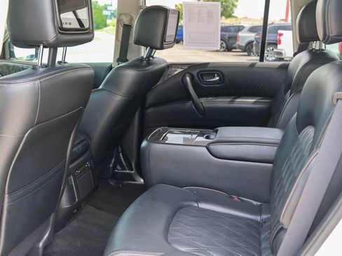 Used 2021 Nissan Armada Platinum w/ Captain's Chairs Package RWD image 9