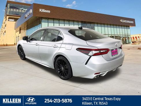 Used 2023 Toyota Camry XSE image 5
