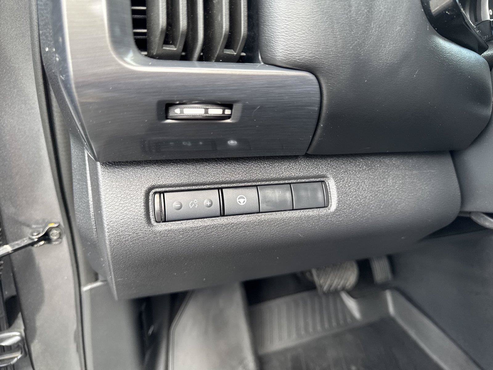 Used 2024 Nissan Pathfinder Rock Creek AWD/4WD image 19