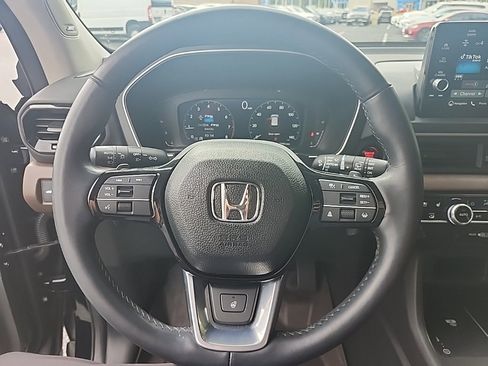 Used 2023 Honda Pilot Elite image 15