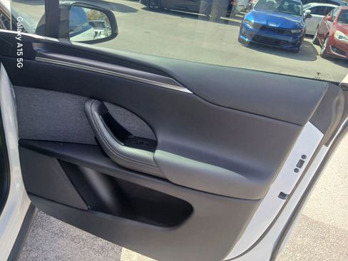 Used 2022 Tesla Model X Plaid image 20