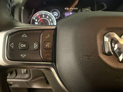 Used 2024 RAM 1500 Big Horn AWD/4WD image 31