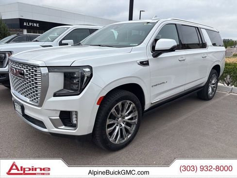 Used 2022 GMC Yukon XL Denali w/ Denali Ultimate Package AWD/4WD image 1