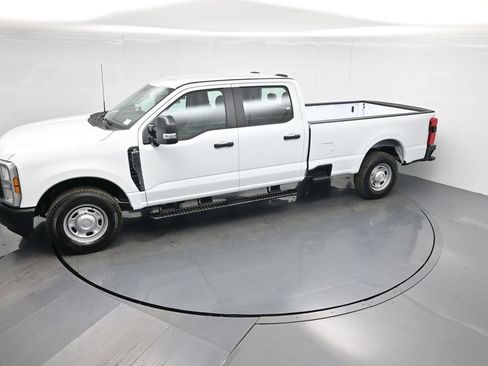 New 2026 Ford F250 XL RWD image 43