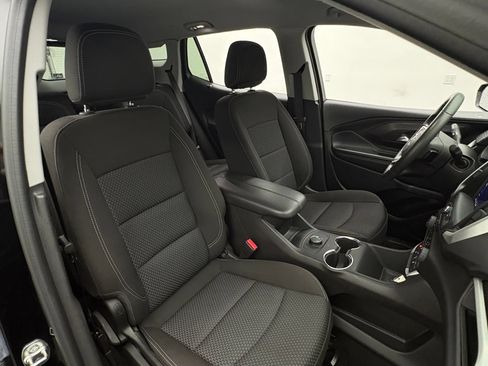 Used 2024 GMC Terrain SLE AWD/4WD image 31