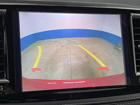 New 2026 Chrysler Pacifica Limited w/ Trailer Tow Group image 11