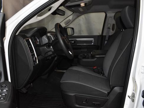 Used 2023 RAM 1500 Classic SLT w/ Protection Group AWD/4WD image 13