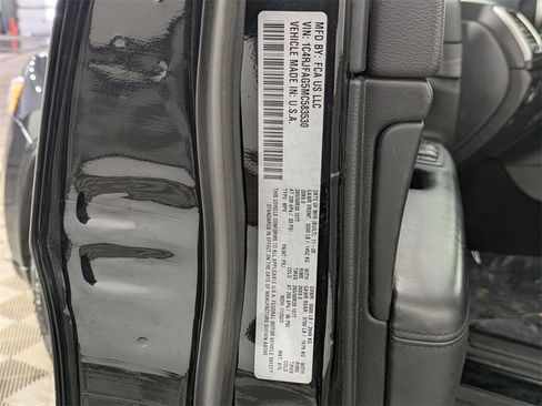 Used 2021 Jeep Grand Cherokee Laredo X image 36