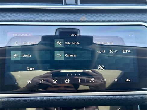 Used 2019 Land Rover Range Rover Velar image 15