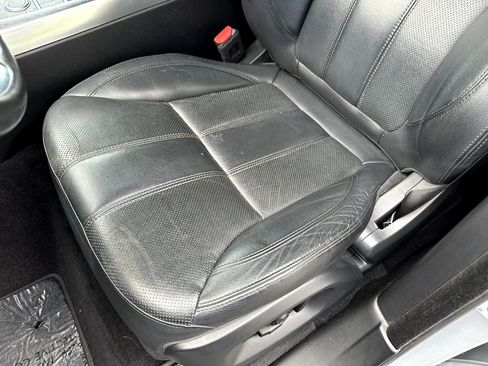 Used 2016 Land Rover Range Rover Sport SE image 26