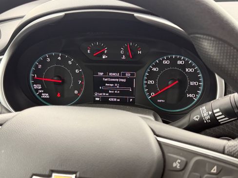 Used 2024 Chevrolet Malibu LT FWD image 34