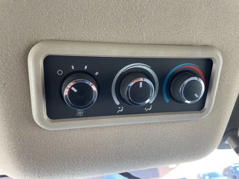 Used 2023 GMC Savana 3500 LS w/ Chrome Appearance Package image 40