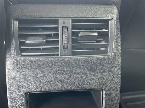 Used 2024 Mitsubishi Outlander SE FWD image 13