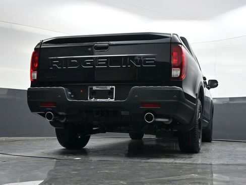 Used 2026 Honda Ridgeline Black Edition image 35