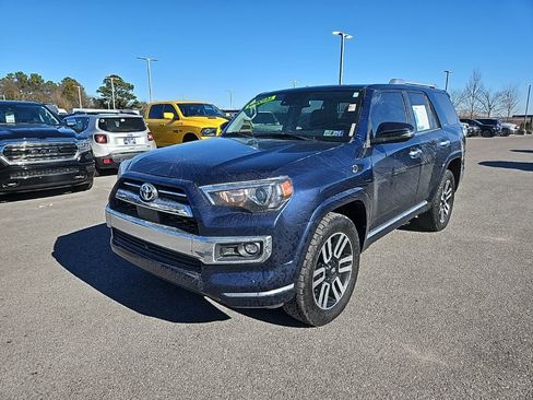 Used 2022 Toyota 4Runner Limited image 3