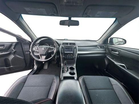 Used 2015 Toyota Camry SE image 13