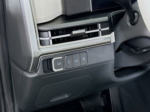 Certified 2025 Hyundai Santa Fe SEL image 10