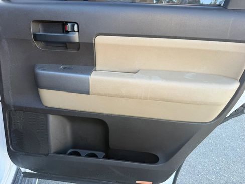 Used 2010 Toyota Sequoia SR5 RWD image 18