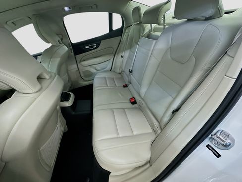 Used 2022 Volvo S60 T8 R-Design Expression w/ Premium Package image 30