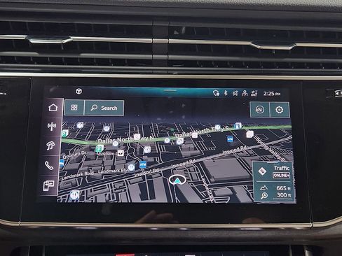 Used 2025 Audi Q8 Premium Plus image 39