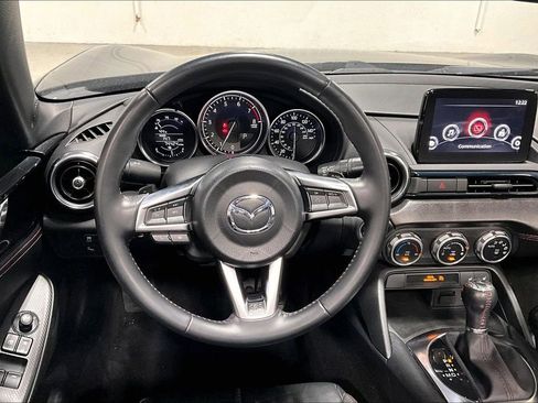 Used 2018 MAZDA MX-5 Miata Grand Touring image 7