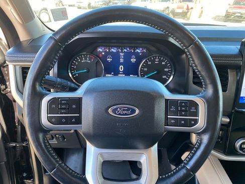 Used 2024 Ford Expedition Max XLT image 15
