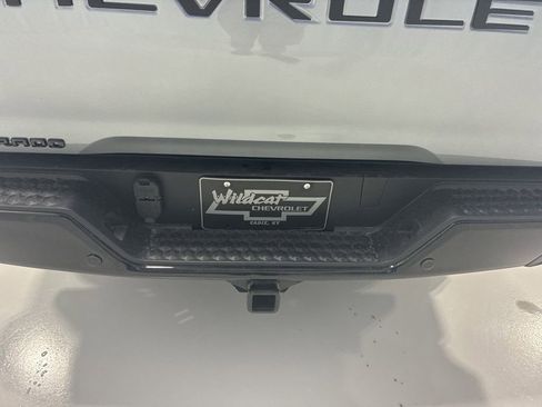 Used 2026 Chevrolet Colorado Z71 w/ Technology Package AWD/4WD image 7