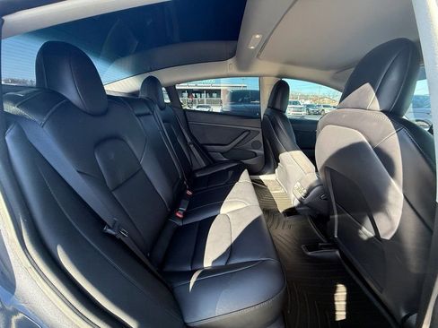 Used 2022 Tesla Model 3 Long Range image 21