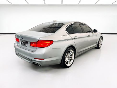 Used 2020 BMW 540i w/ Premium Package RWD image 4