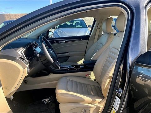 Used 2015 Ford Fusion Energi SE w/ Driver Assist Package image 14