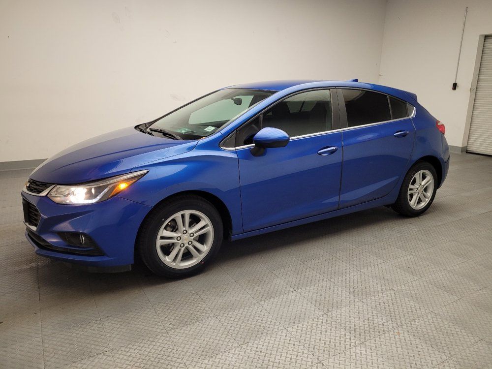 Used 2017 Chevrolet Cruze LT w/ Convenience Package FWD image 2