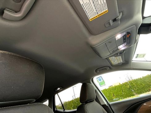 Used 2021 GMC Terrain SLE image 15