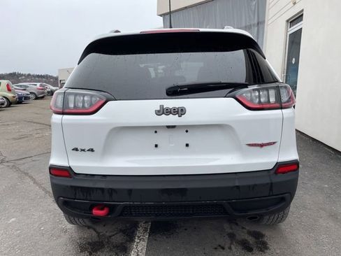 Used 2022 Jeep Cherokee Trailhawk image 4