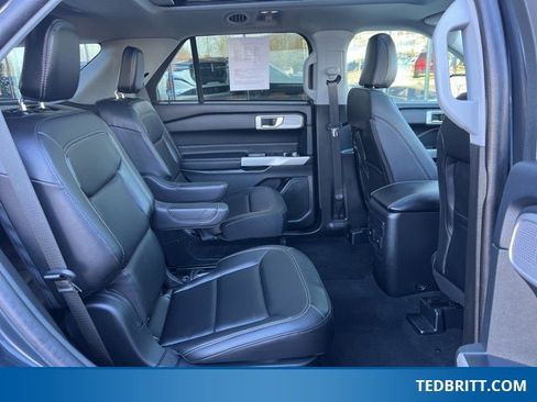 Certified 2024 Ford Explorer XLT w/ Equipment Group 202A image 20
