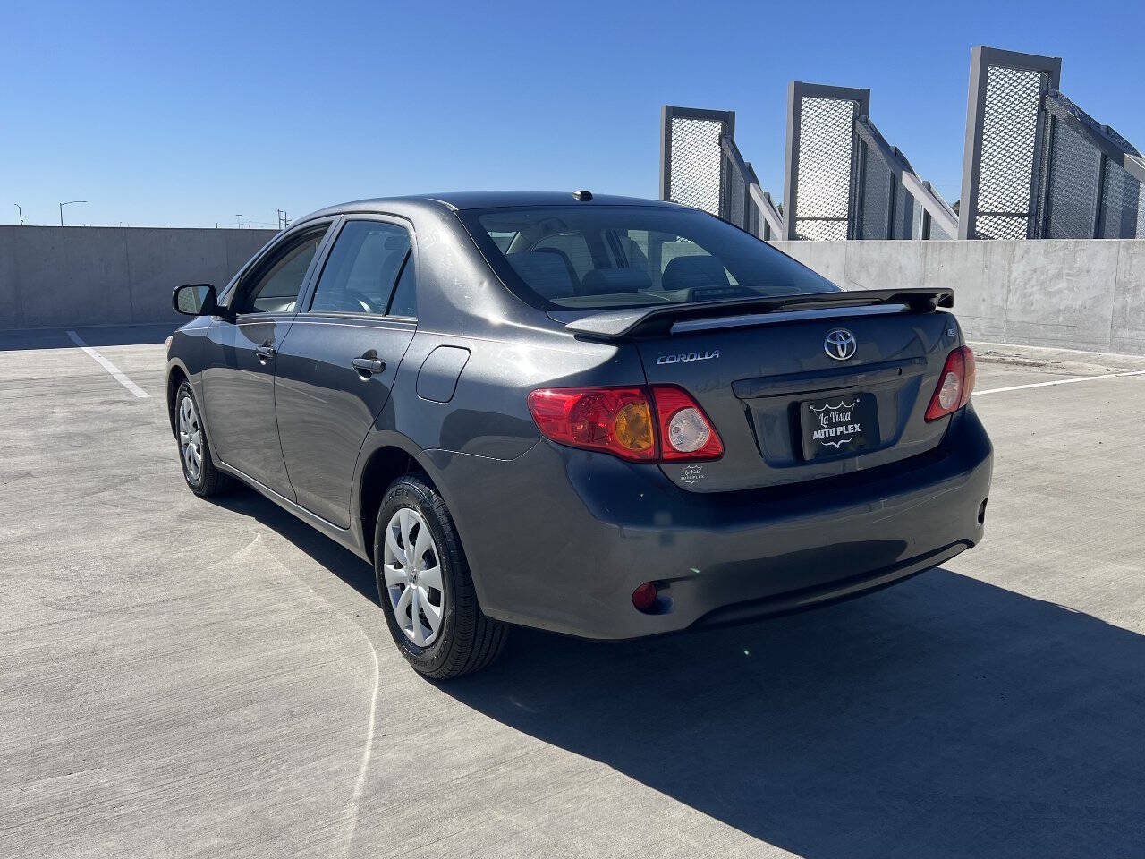 Used 2010 Toyota Corolla LE w/ All Weather Guard Pkg FWD image 7