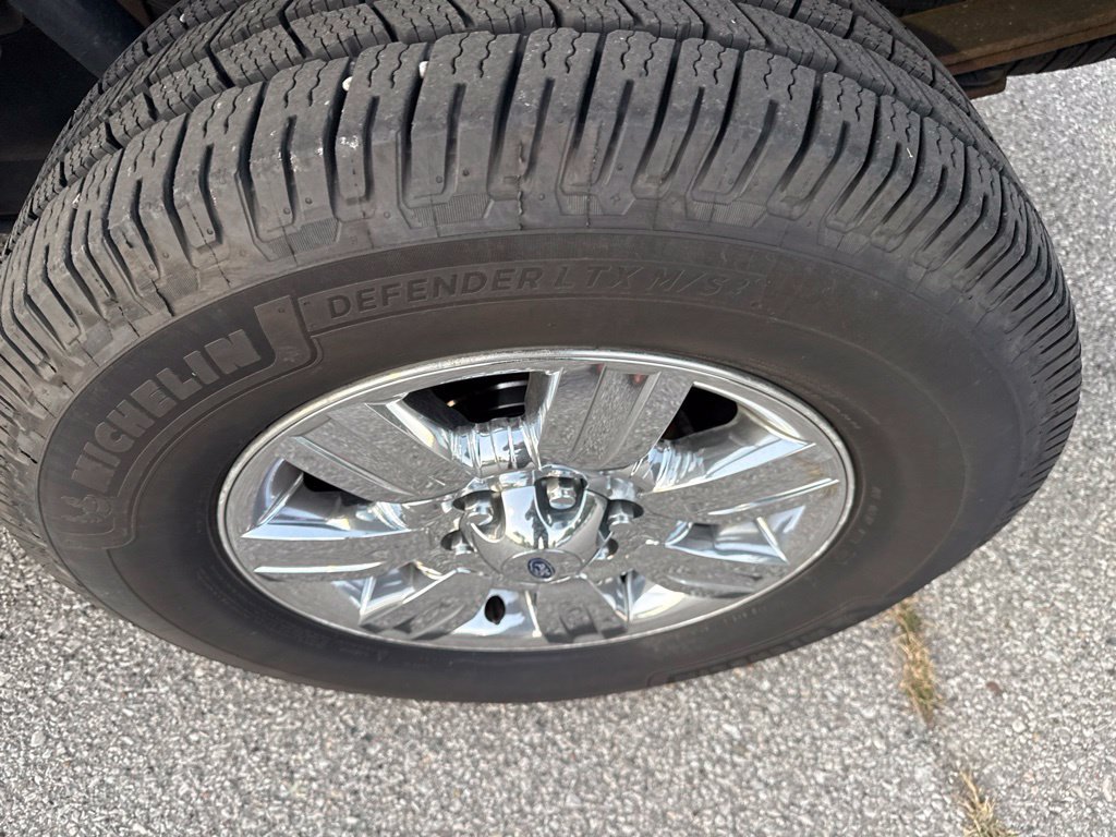 Used 2012 Ford F150 XLT w/ XLT Chrome Pkg AWD/4WD image 11