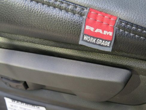 New 2023 RAM 5500 Tradesman w/ Chrome Appearance Group image 42