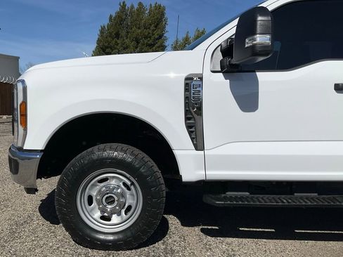 Used 2024 Ford F250 XL w/ FX4 Off-Road Package image 12