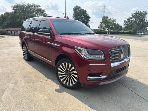 Used 2018 Lincoln Navigator Reserve AWD/4WD image 7
