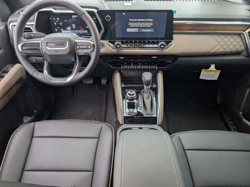 New 2026 GMC Canyon Denali AWD/4WD image 9