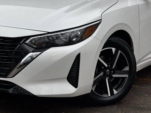 Used 2024 Nissan Sentra SV image 28