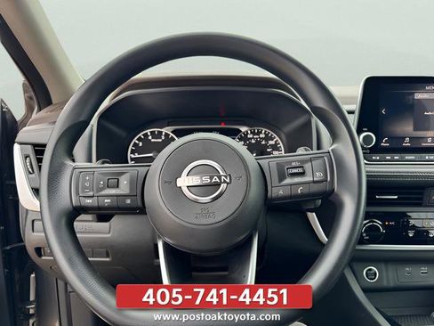 Used 2023 Nissan Rogue S AWD/4WD image 16