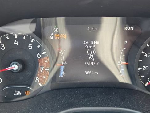 Used 2022 Jeep Compass Latitude w/ Convenience Group AWD/4WD image 5