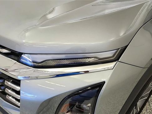 Used 2026 Chevrolet Equinox LT FWD image 14