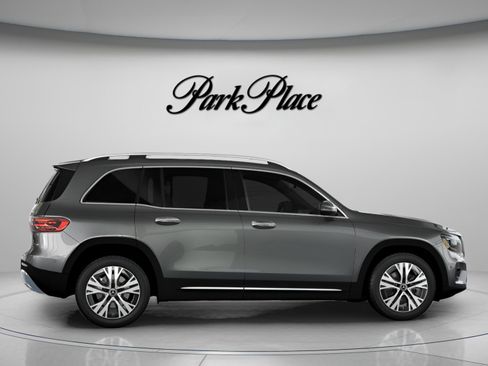 New 2026 Mercedes-Benz GLB 250 image 25