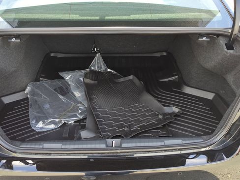 Certified 2025 Subaru Legacy Limited image 21